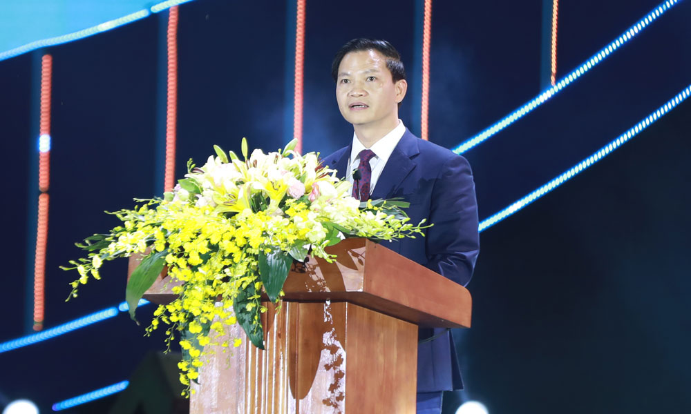 Đồng chí Vương Quốc Tuấn phát biểu tại Chương trình nghệ thuật đặc biệt.