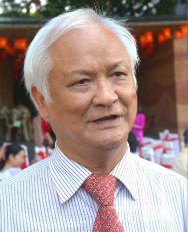 GS, TS Lê Hồng Lý.